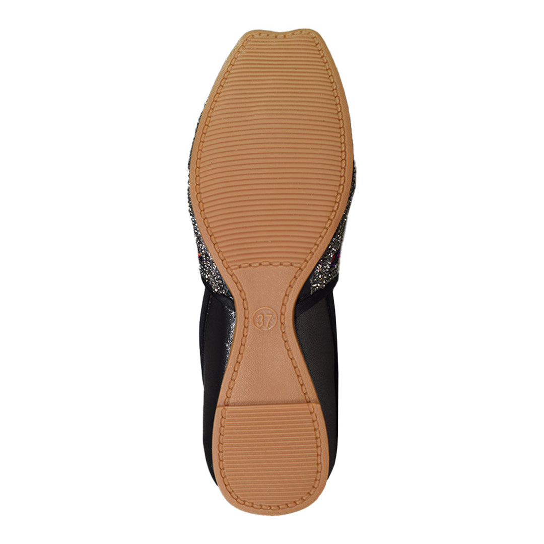 Ethnic Embroidered Juttis For Women