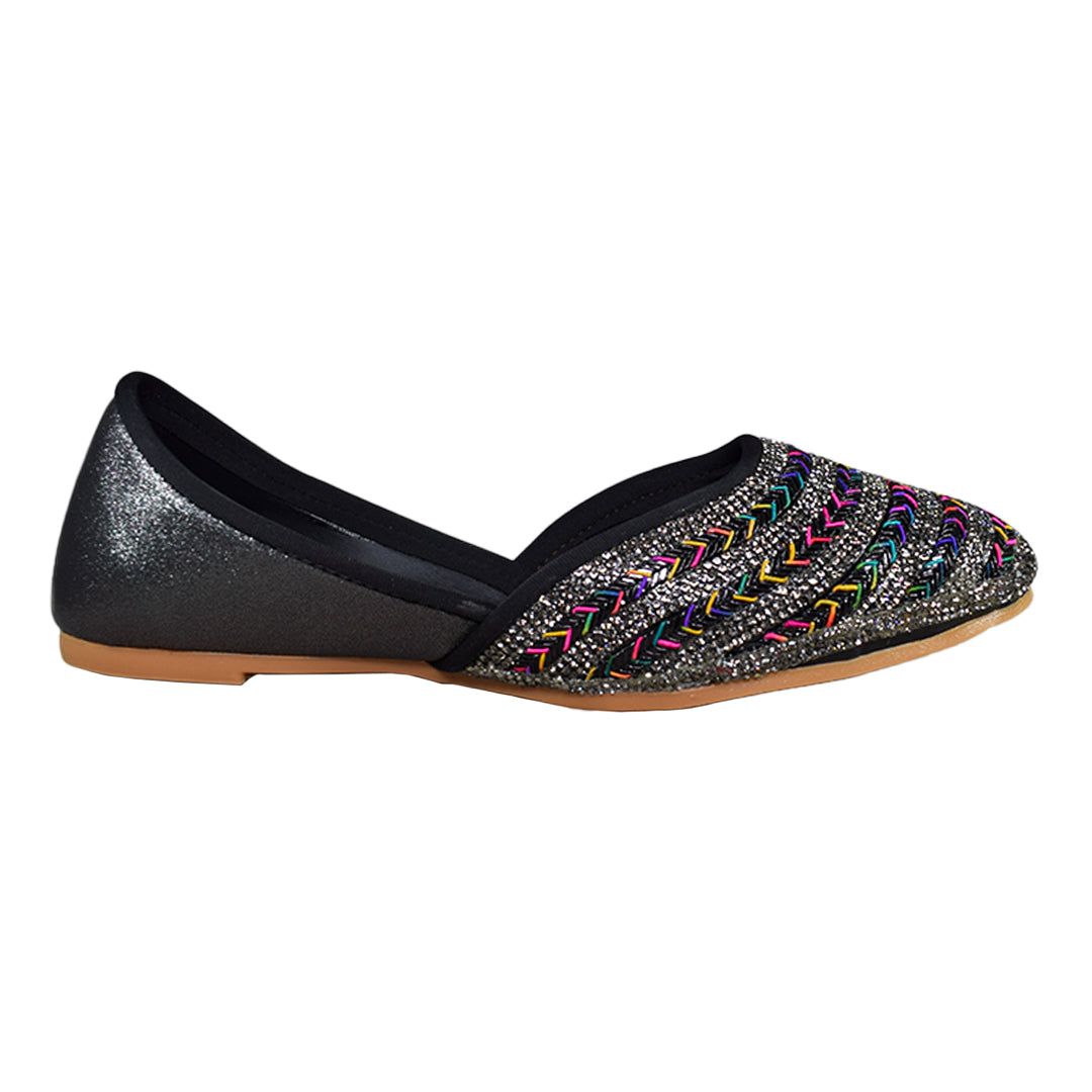 Ethnic Embroidered Juttis For Women