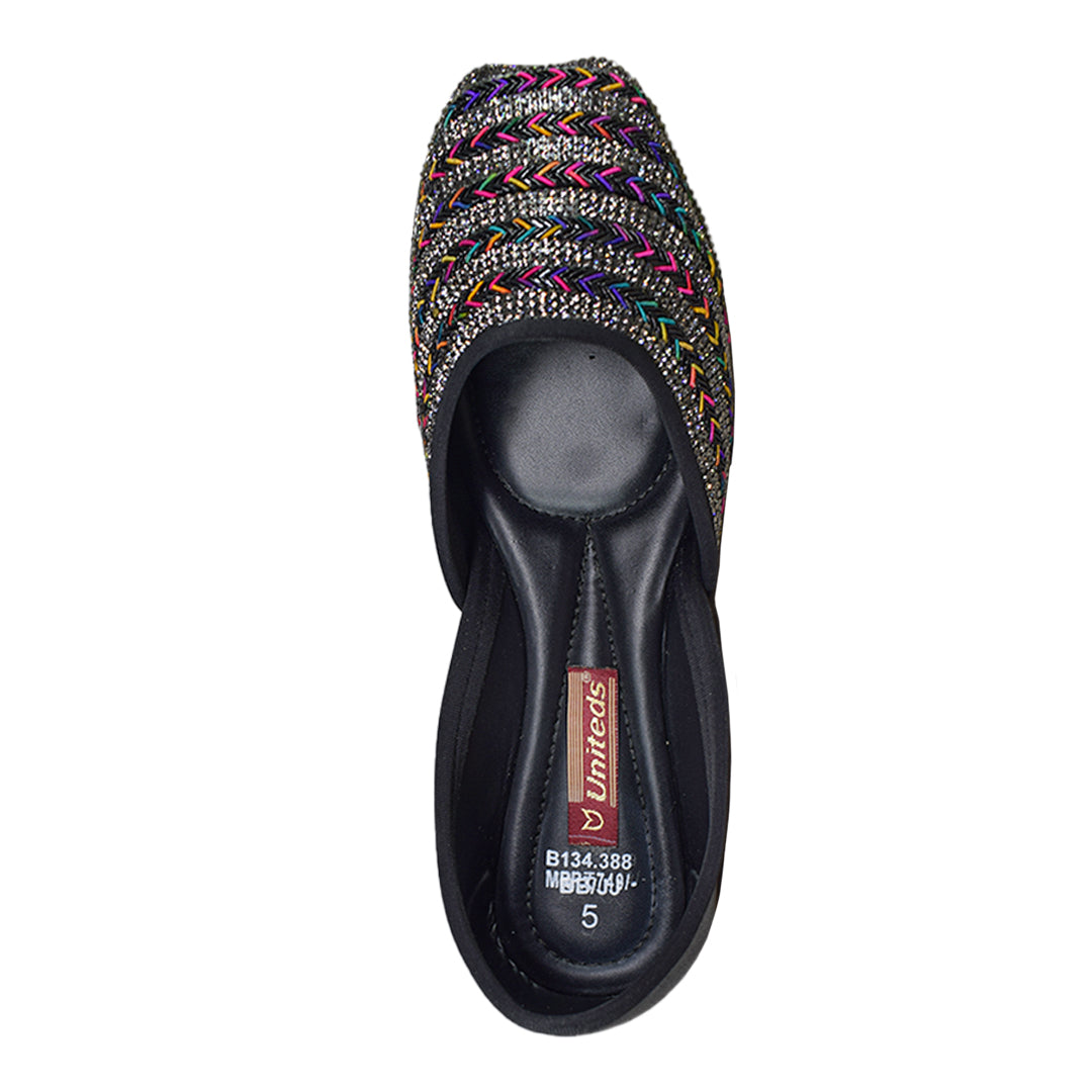 Ethnic Embroidered Juttis For Women