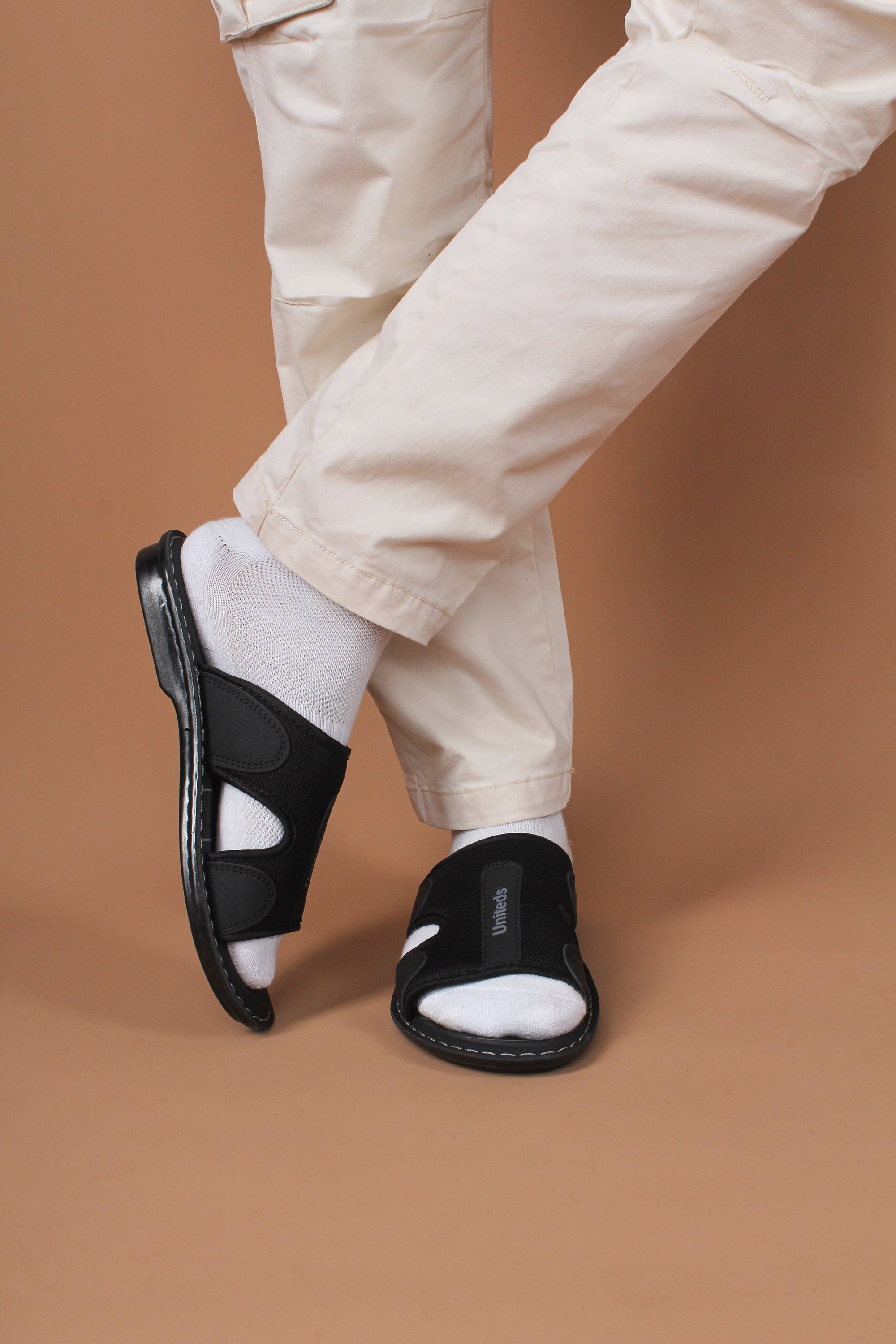 Uniteds men's casual wear sandal in black – side view mens sandals