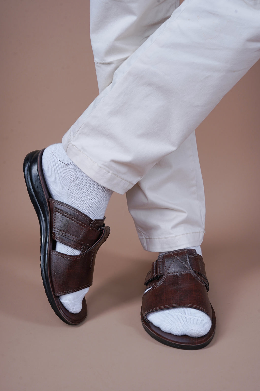 Uniteds men's daily wear PU sandal in black – side view mens sandals