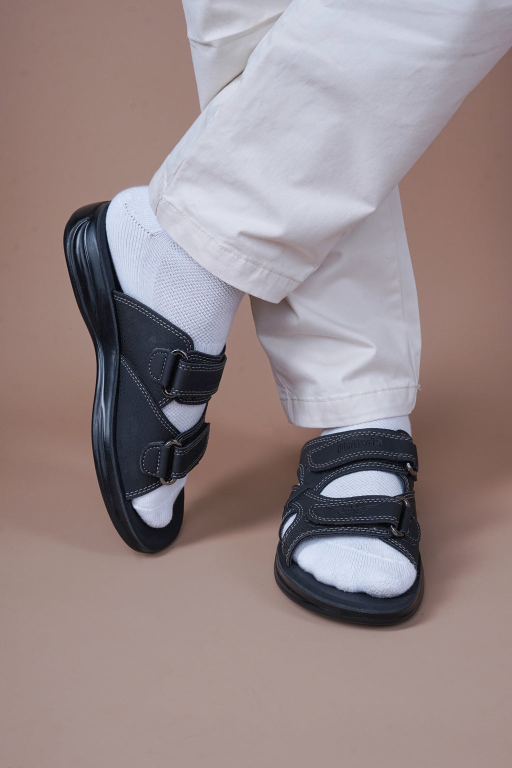 Uniteds men's double-strap PU daily wear sandal in black – side view mens sandals